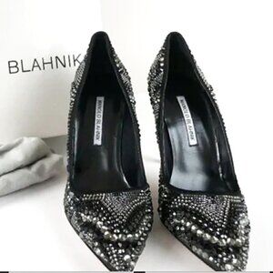 NWT Manolo Blahnik BB Black Satin Swarovski Embellished Crystal Pumps 9.5